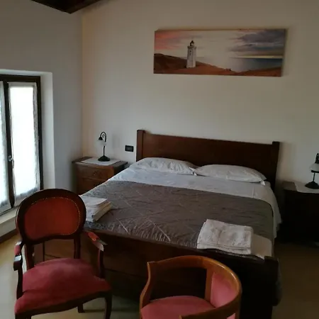 L'upupa Nocleg ze śniadaniem 3*